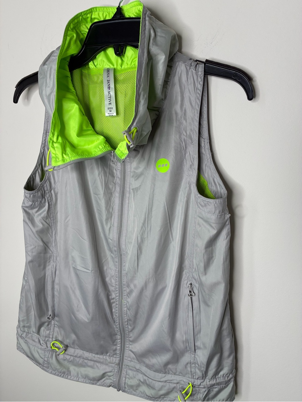 Lorna Jane Preppy Gray Active Wear Hooded Vest with Neon Lime Lining Work Out M